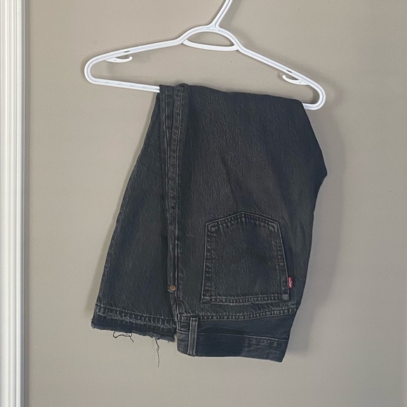 Black Levi’s jeans - Picture 3 of 4